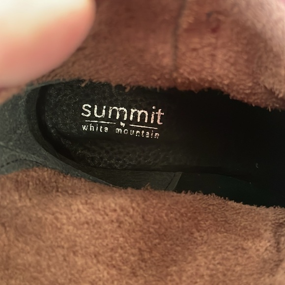 WINE COLORED SZ 37 BOOTIES - Picture 6 of 7